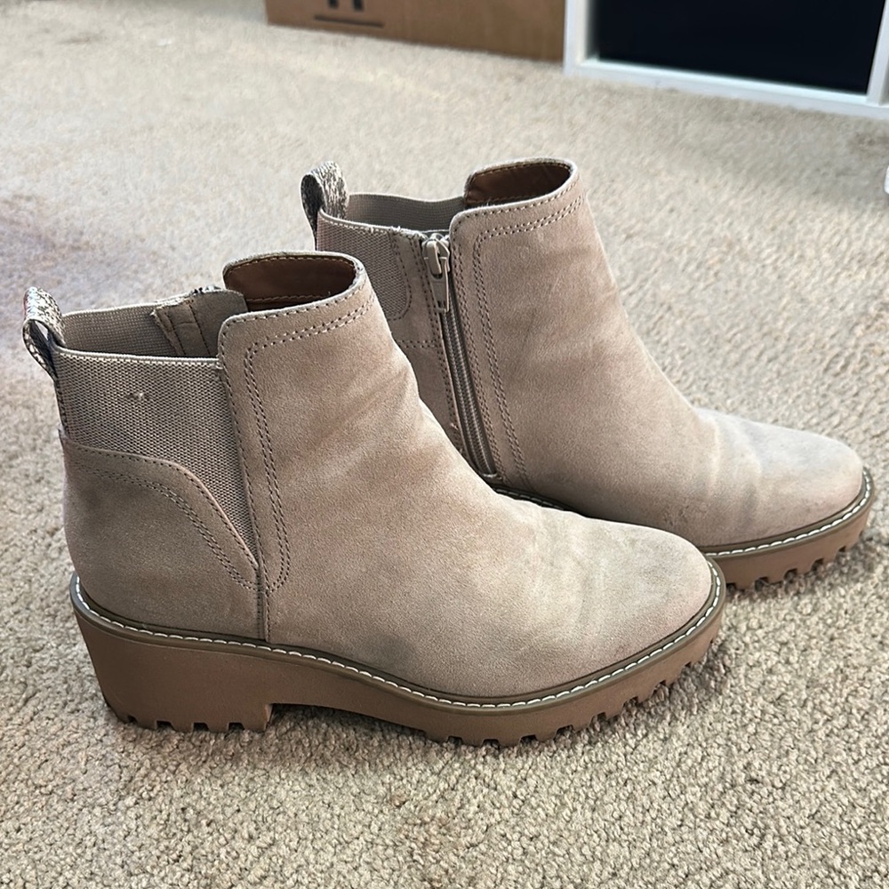 Women's Tan Ankle Boots